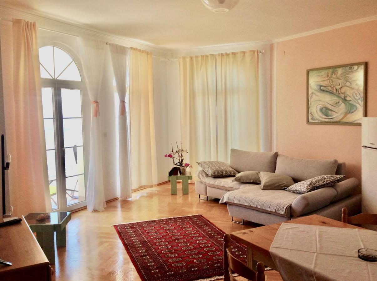 Die Appartements Glavas,Eckwohnunge Fuer 2 Personen Novi Vinodolski Exterior foto